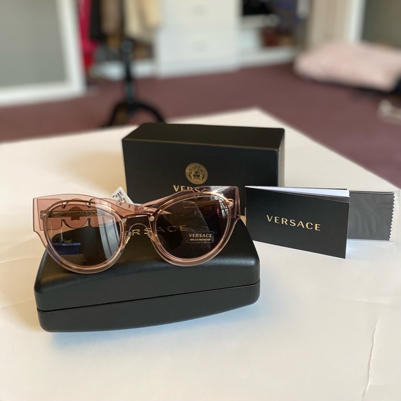 🔥🔥 Authentic Versace Transparent Pink Cat Eye Sunglasses 53mm - NEW! - Picture 3 of 15